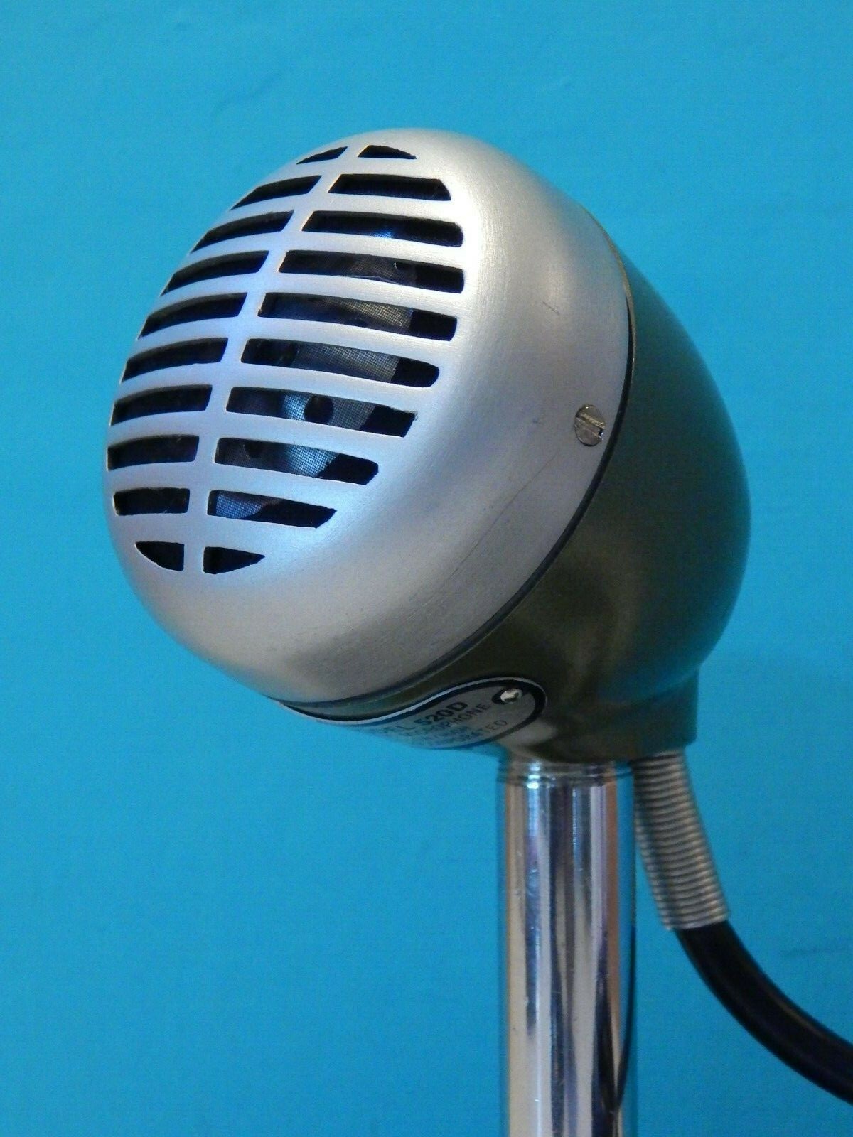 Vintage 1980S Shure 520D Controlled Microphone In Box Harp