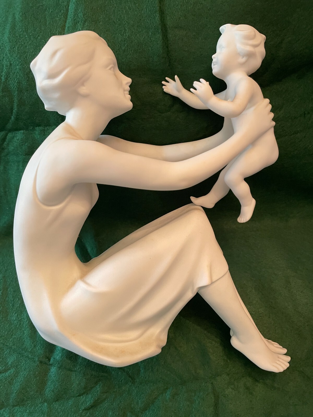 陶器製 母親と子供のフィギュア 約25cm Kaiser “Mother and Child/Mutter un Kind” White Porcelain