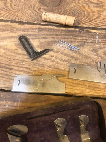 the new home sewing machine Parts Attachment Toof Shuttle Boyd Needle Vintage