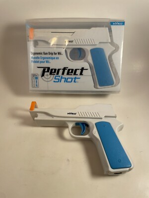 2 Nyko Perfect Shot Gun for Nintendo Wii Controller Ergonomic Grip 1 NIB 1 Loose