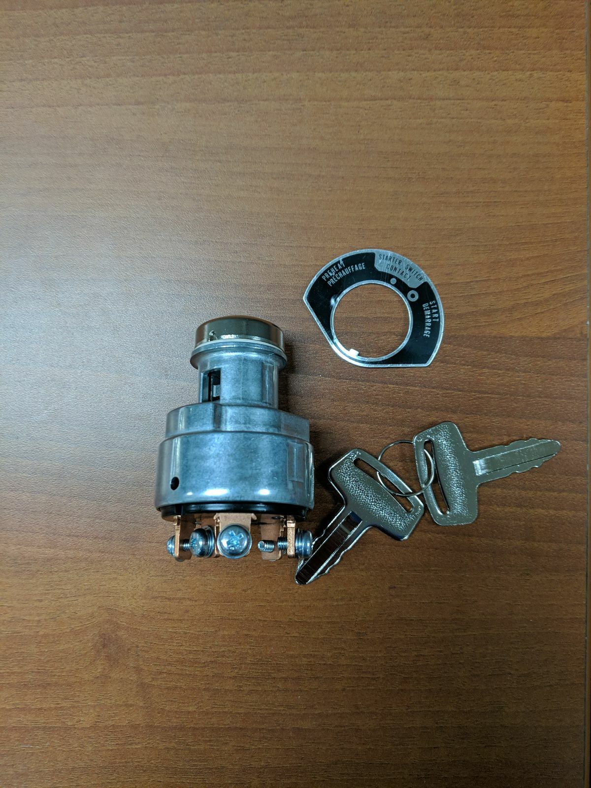 coco☆*。 Amazon.com: DVPARTS Ignition Switch Compatible with Kubota