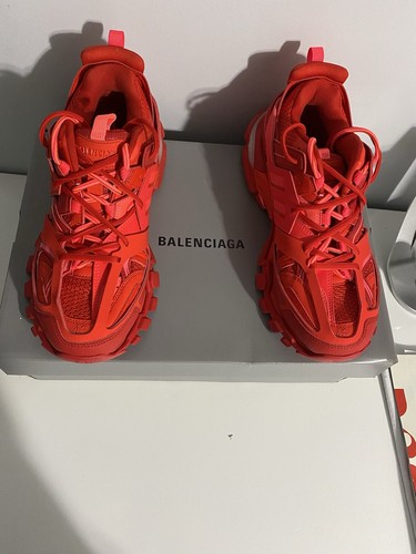 【関税&送料込】Balenciaga Sneakers Red Balenciaga 3XL Sneakers in red available now | RADPRESENT