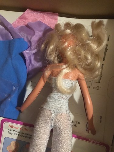 Hasbro 1982 Fashions by Me Clothing Designer Set w/ 13