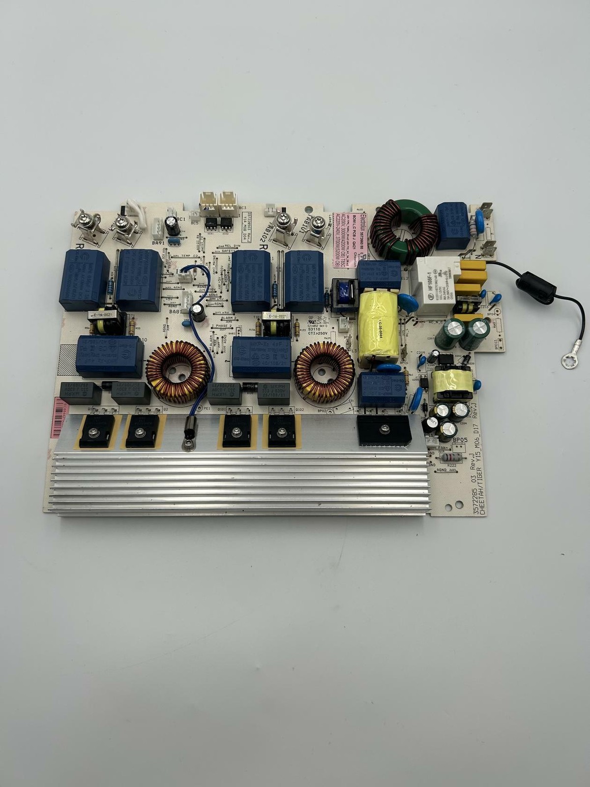 Genuine OEM 357266088 Frigidaire Control Board/Generator.  MT5