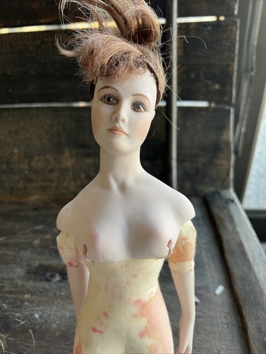 15&rdquo; Vintage &ldquo;Rose&rdquo; Muriel Kramer Bisque Head Cloth Body Doll 1982