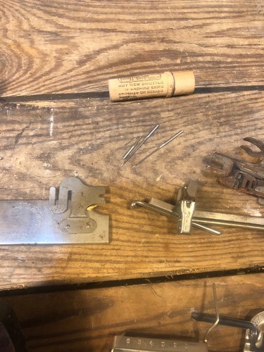the new home sewing machine Parts Attachment Toof Shuttle Boyd Needle Vintage