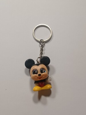 Disney Doorables Mikey and Friends Mickey Mouse Mini Figure Keychain