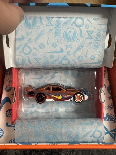 2022 Mattel Hot Wheels 1/64 Paul George Circle Tracker - HPH63