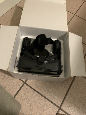 Xqisit Universal VR headset Virtual reality goggles use w cell phone