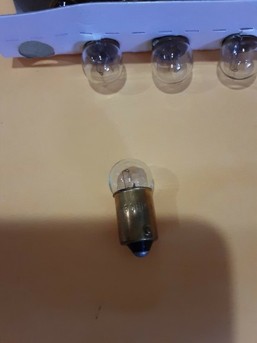 10 number 363 light bulbs (14 volt) for Lionel trains & accessories. Small Globe
