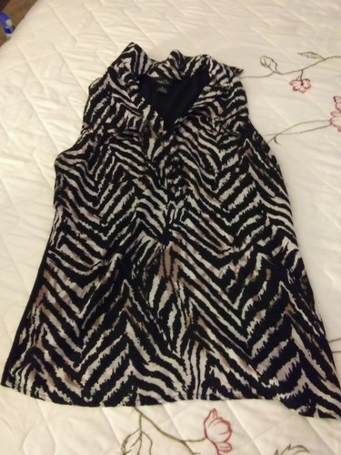 LOT OF 3 SZ XL NEW DIRECTIONS RUE 21 & TOMMY HILFIGER TOPS