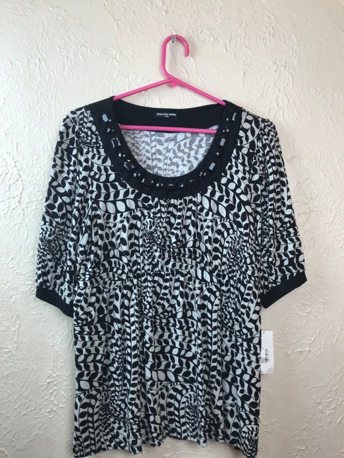 Cha Cha Vente Top Embellished Swoop Scoop Neck Black white Kni...