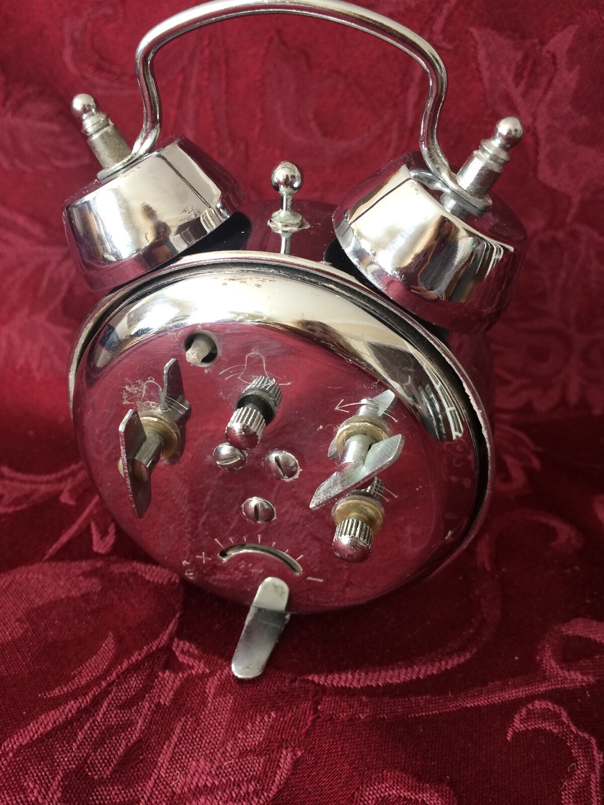 Vintage Soni Bell Alarm Clock - Pecking Rooster Animated