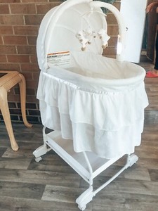 chloe bassinet