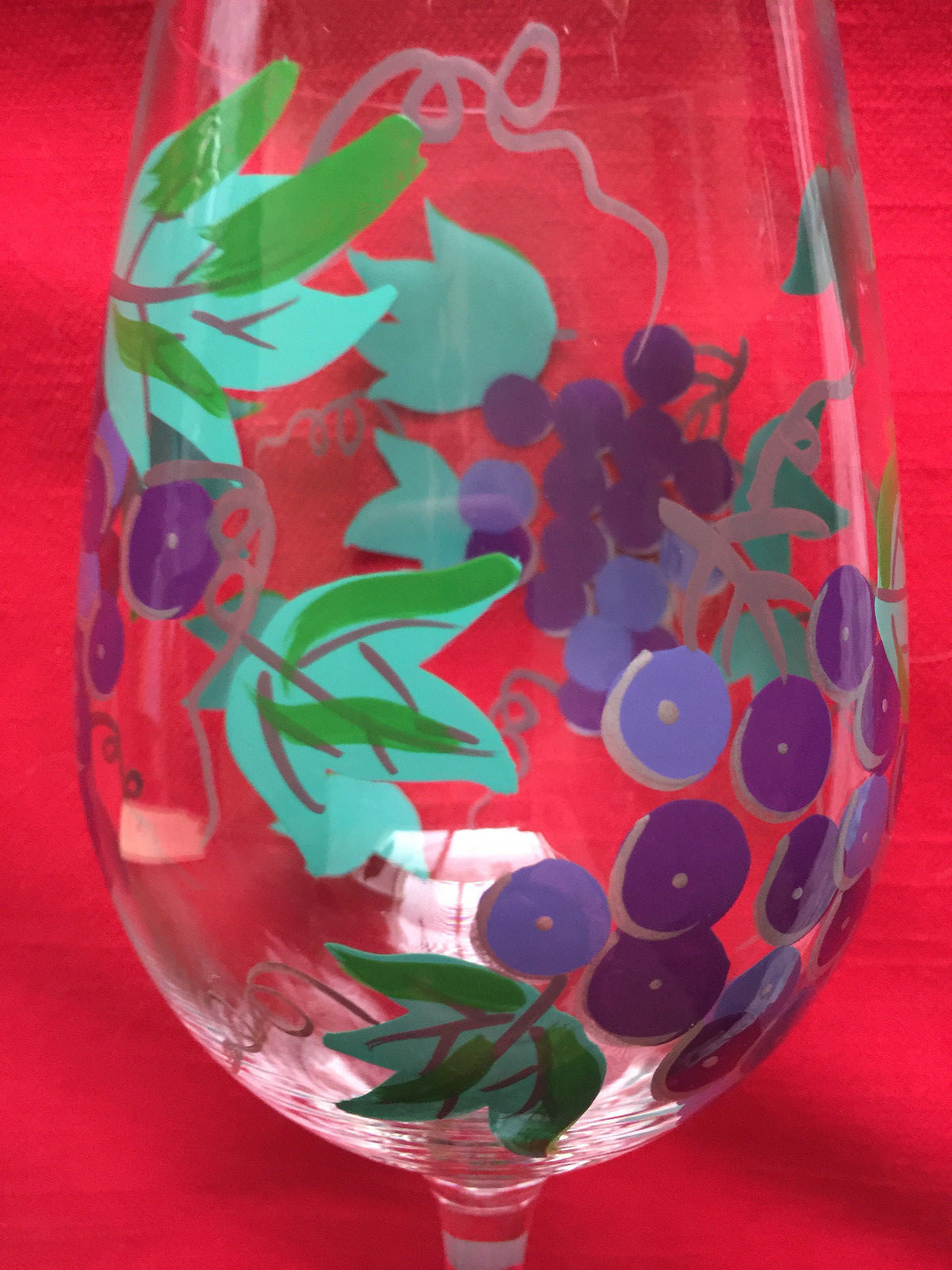 HAND-PAINTED WINE GLASS GRAPE DESIGN DIRECT CONNECTIONS NEW WITH TAGS & BOX