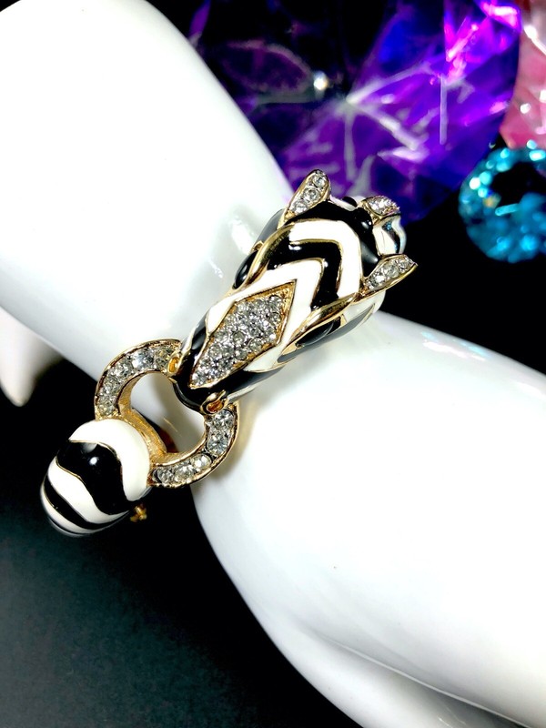 Ciner ブレスレット DELIGHTFUL CINER GOLD-TONE BLACK WHITE ENAMEL RHINESTONE
