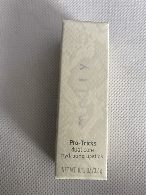 Mally pro-Tricks Dual Core hydrating lipstick - Berry Youthful. New In Box
