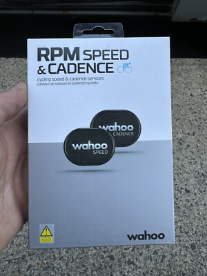Wahoo Fitness RPM Speed and Cadence Sensor Bundle with Bluetooth/ANT+ 