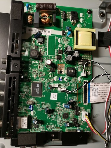 Vizio D32HN-D0 (LAUFUKCS Serial) Complete TV Board Set