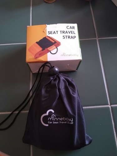 minne baby car seat travel strap lot of 2 NEW 