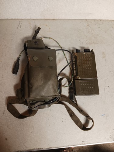 爆買い，低価 ドイツ軍 軍用無線機 SEM52-A ハンディ型 トランシーバー