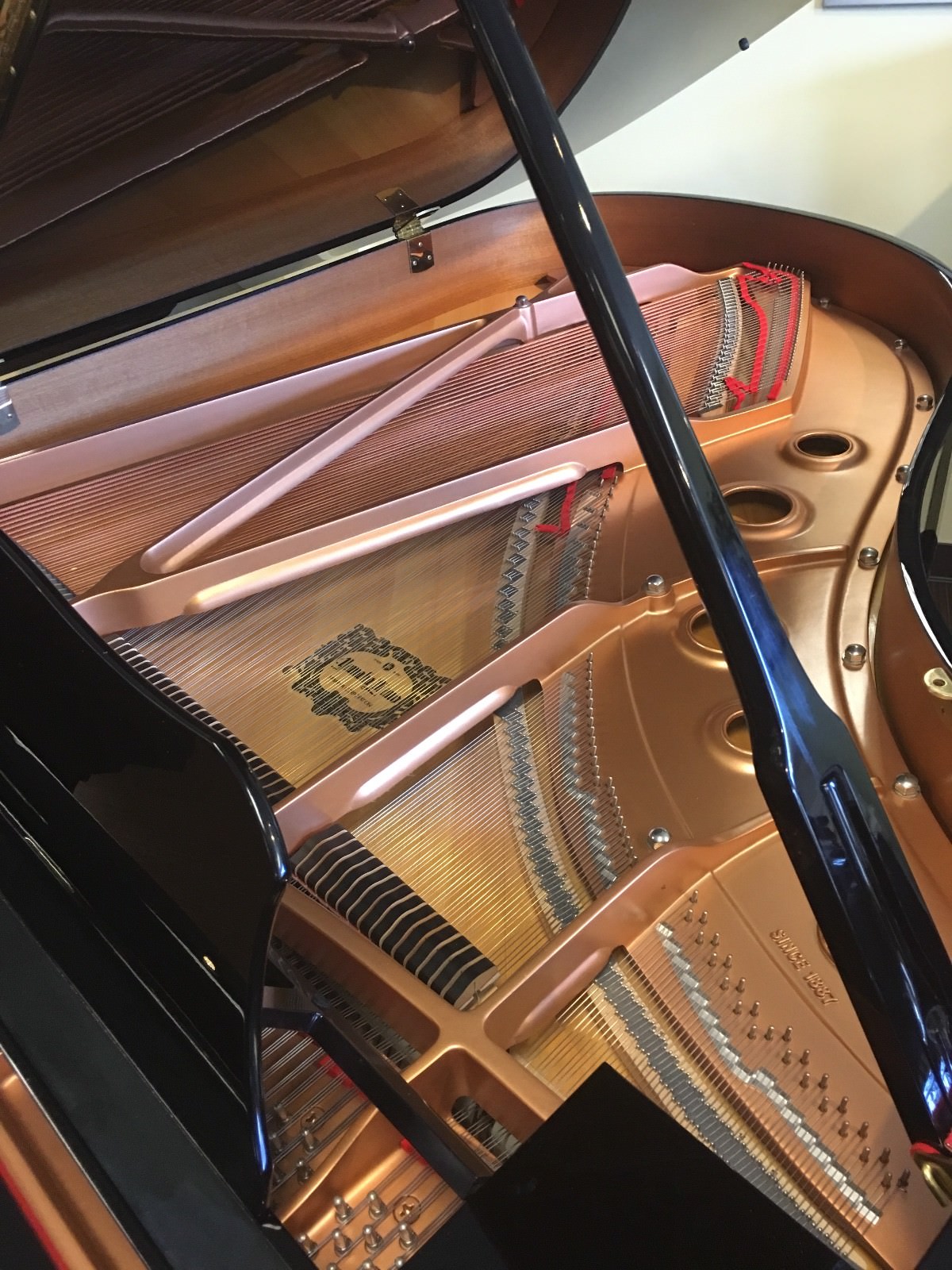 Yamaha C3 Baby Grand Piano Polished Ebony