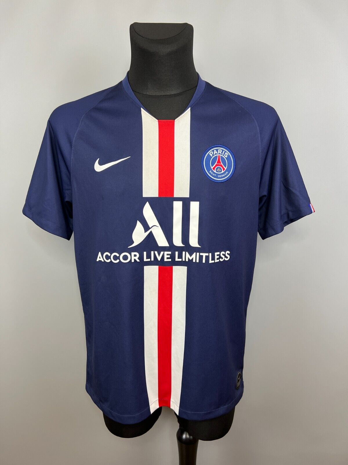 NIKE PARIS SAINT-GERMAIN 2019 2020 HOME PSG FOOTBALL JERSEY NIKE PARIS SAINT-GERMAIN 2019 2020 HOME PSG FOOTBALL JERSEY