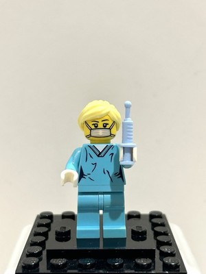 Genuine LEGO Surgeon Minifigure Series 6 CMF 8827 col06-11 Doctor w/ Syringe