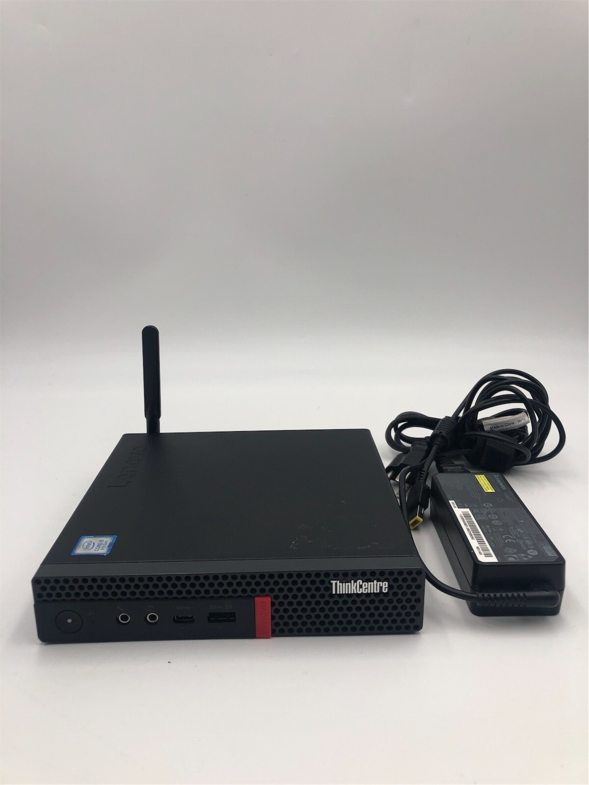 Lenovo ThinkCentre M720Q Tiny Intel i5 8400T, 500GB HDD, 8GB Lenovo ThinkCentre M720Q Tiny Intel i5 8400T, 500GB HDD, 8GB
