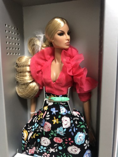Boneca Fashion Royalty Integrity Toys Summer Rose Eugenia