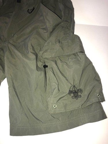 Boy Scouts of America Olive Green Nylon Cargo Shorts ADULT SMALL Logo
