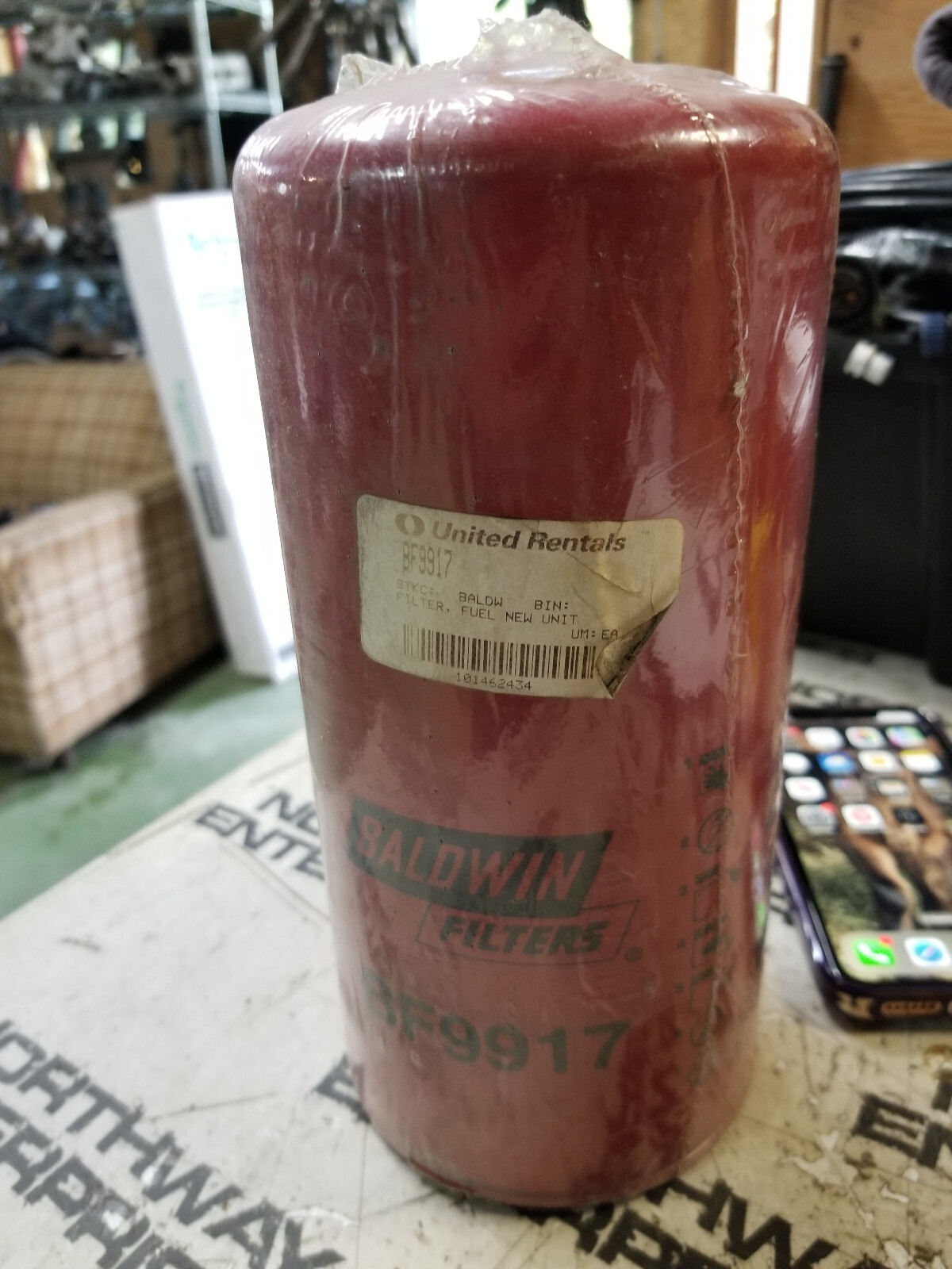 BALDWIN FILTERS B7217 Oil Filter,Spin-On, - Picture 4 of 6