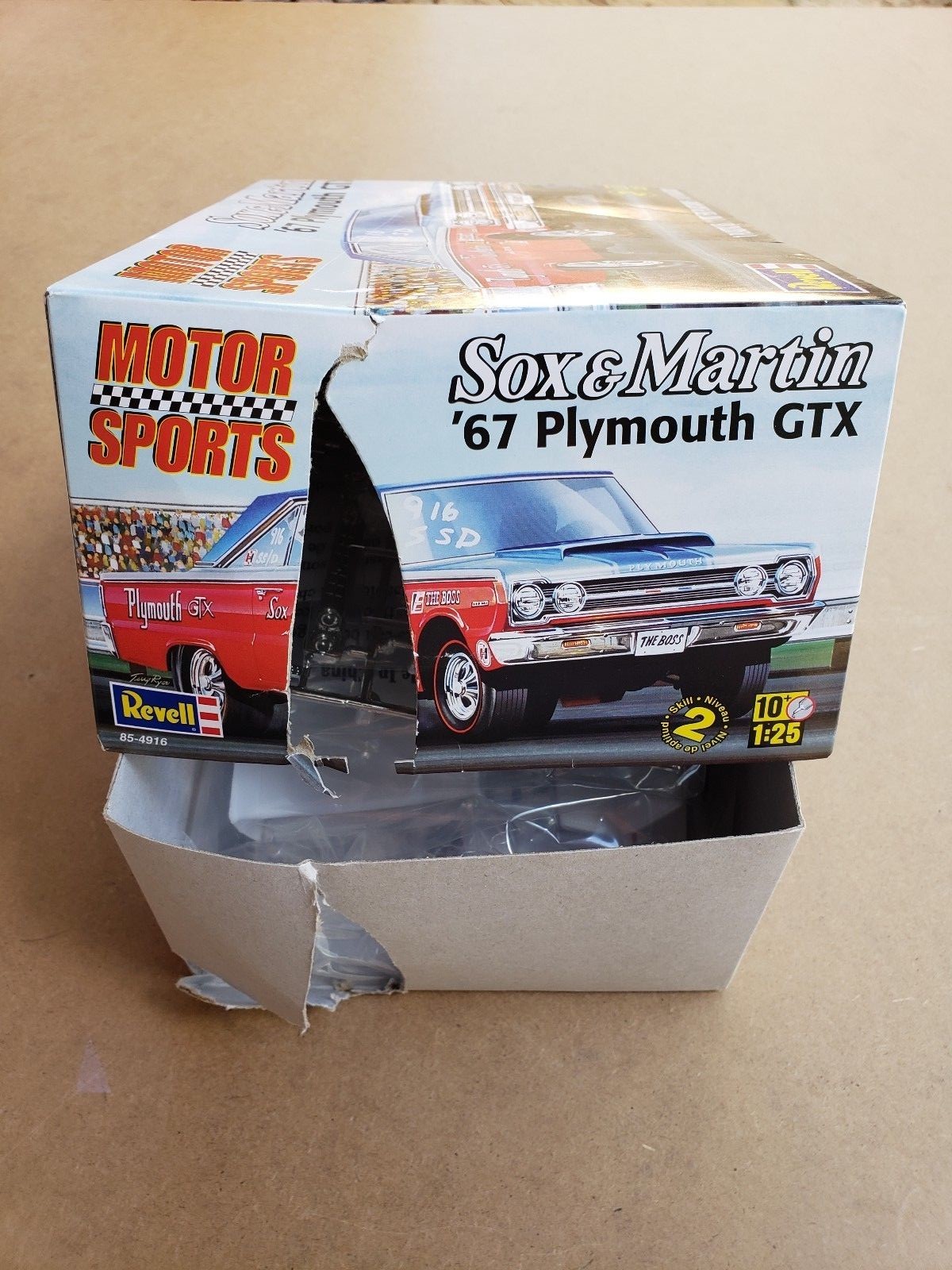 Revell SOX & MARTIN '67 PLYMOUTH GTX Model Kit #85-4916 2012 may be new-torn box