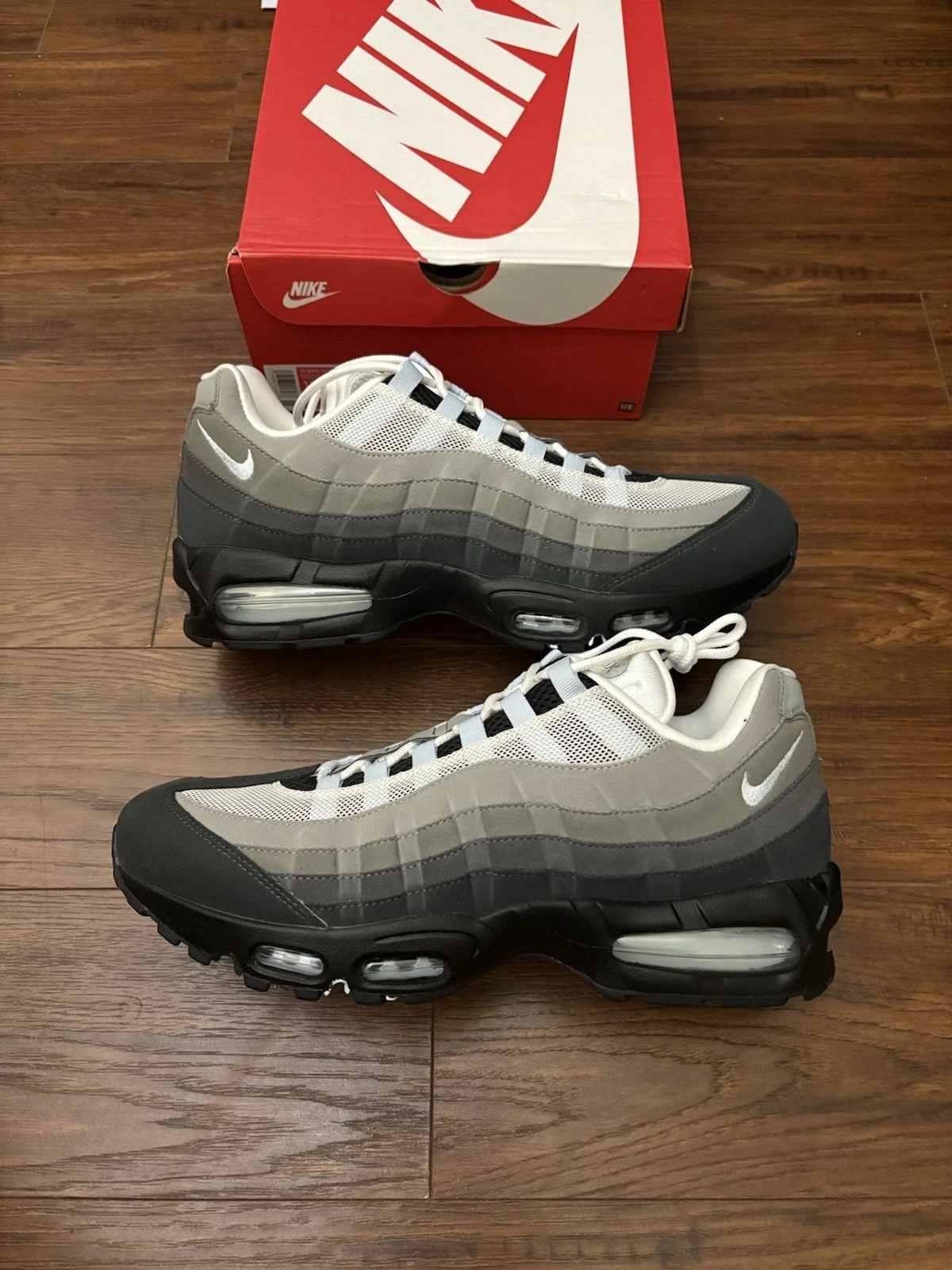 靴 Nike Air Max 95 Big Bubble Blue Tint Nike Air Max 95 OG Big Bubble 'Blue Tint' Release Date