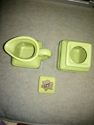 Belaverra China Cream Pitcher And Sugar Bowl Set, Avocado Green Excellent Cond.