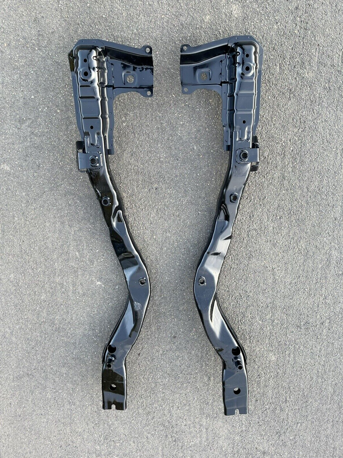 パーツ Subie 1995-1999 Subaru Legacy Front Subframe Engine Crossmember