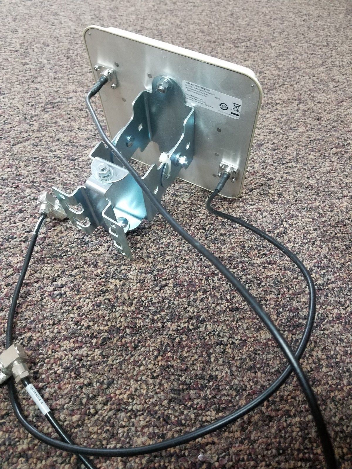 Cisco Systems Aironet Directional Antenna 5GHz W/ Brackets, AIR-ANT5114P2M-N