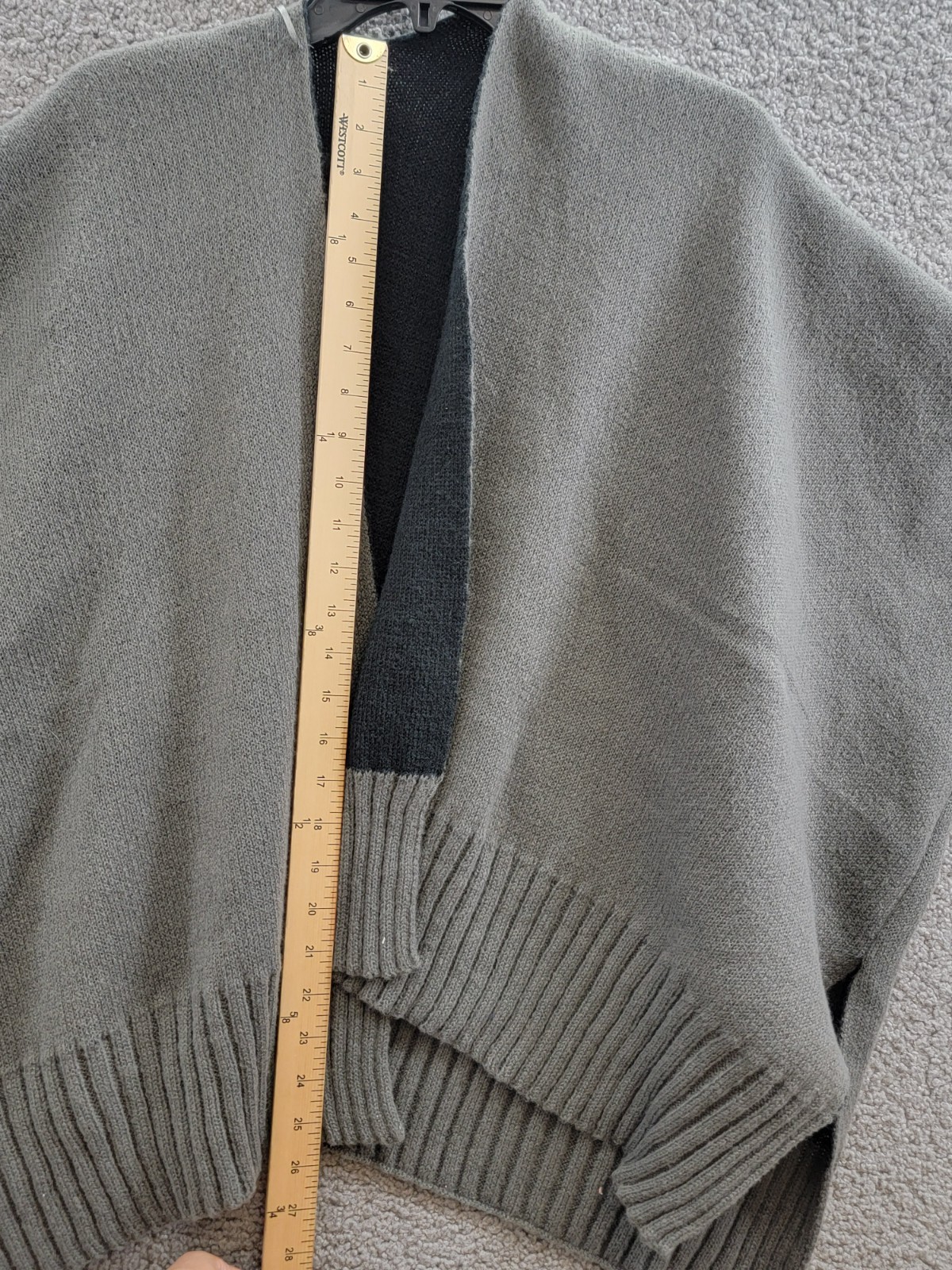 On 34th Tight Knit Reversible Wrap Sweater Women's One Size Black/Gray Rib Hem - Picture 5 of 13