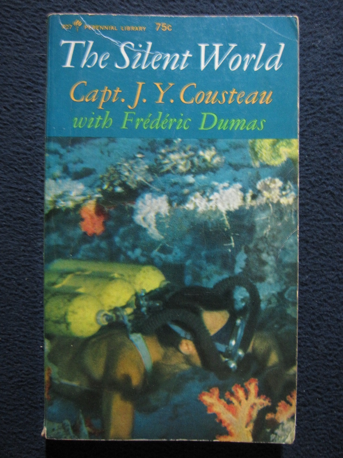 The Silent World [Paperback] Jacques Yves Cousteau and