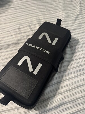 traktor kontrol x1 mk3 w/ case