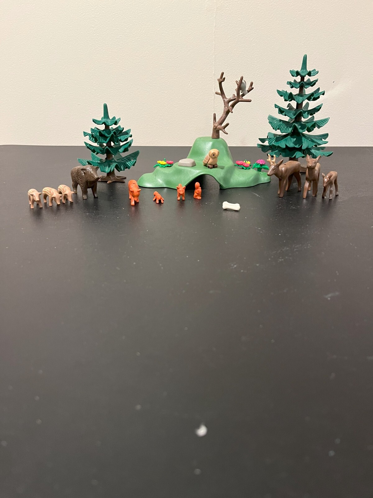 Playmobil Country Forest #3006 includes Animals and Trees