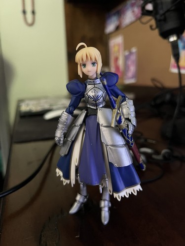 figma 003 セイバー Saber Armor figma 003 Fate / stay night Action Figure Max
