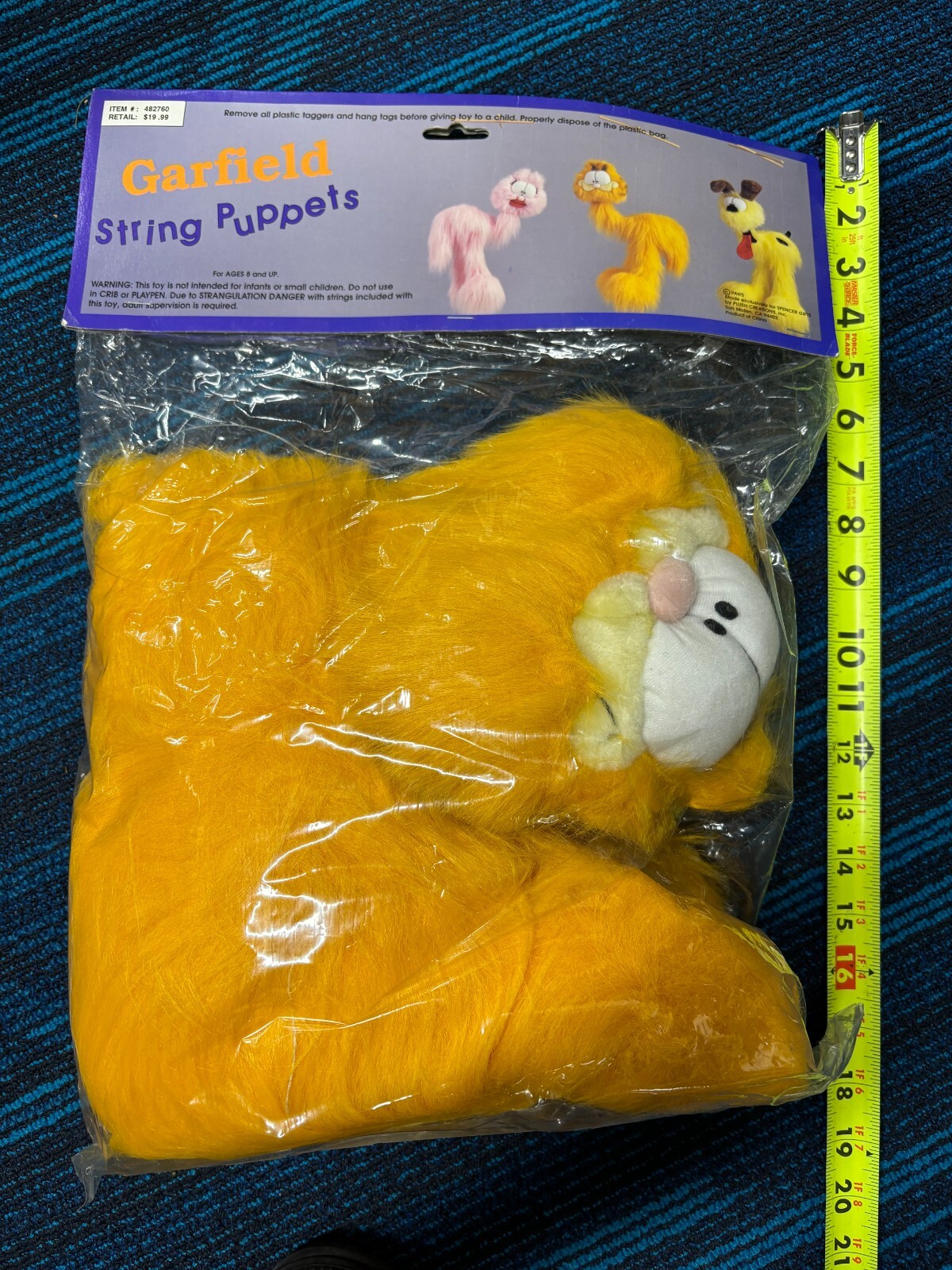 Garfield ベッドで寝るフィギュア 1978年製 Garfield ベッドで
