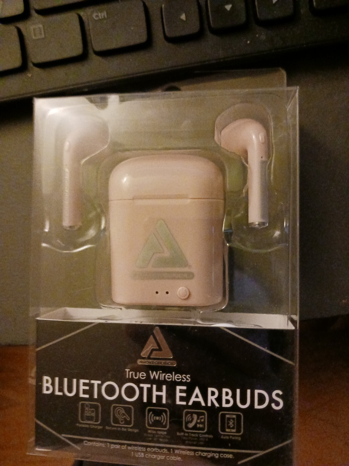 New in Box Pink Audio Council Bluetooth Earbuds