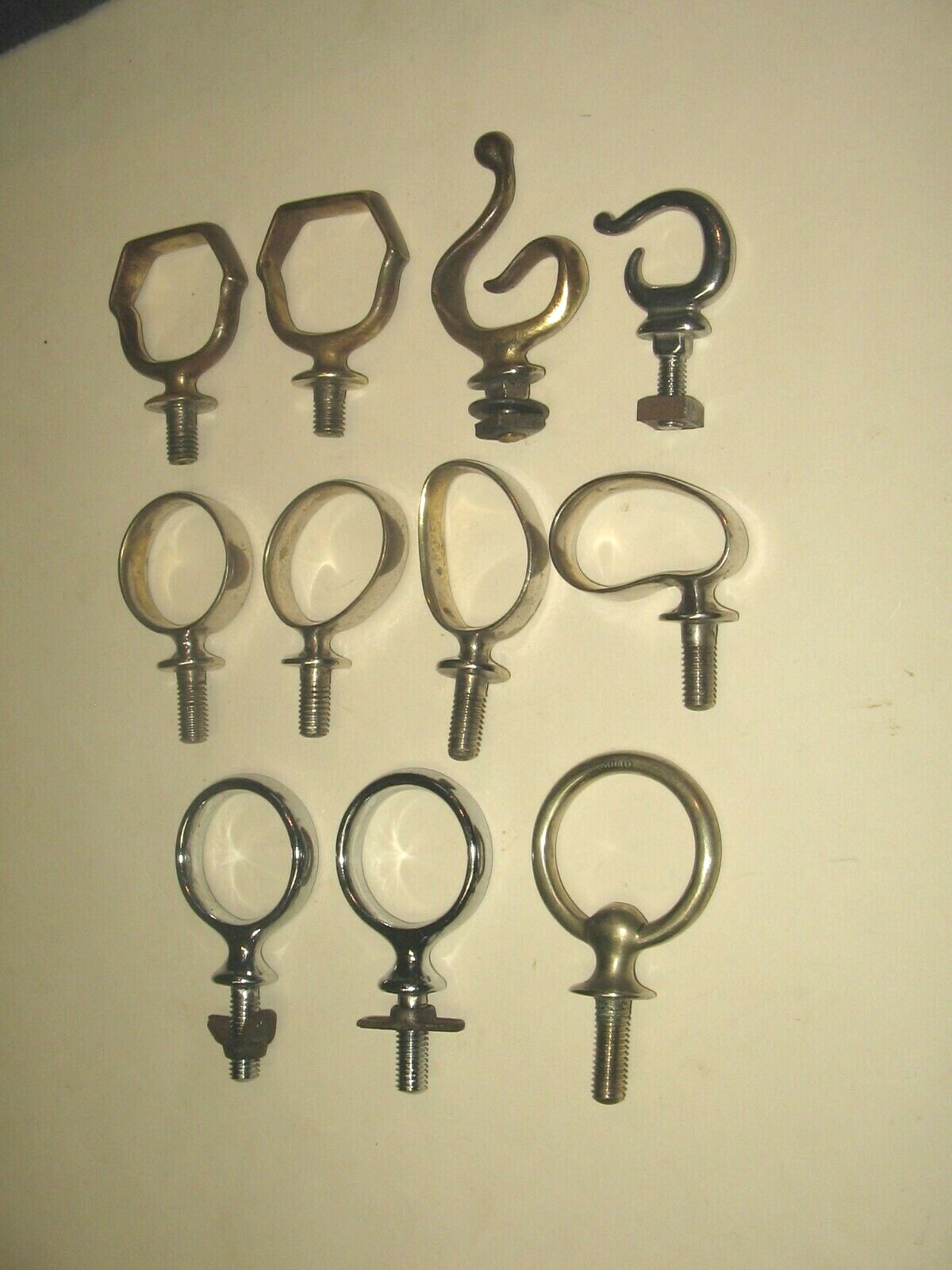 11 VINTAGE ANTIQUE HORSE HAMES HARNESS TERRETS - LINE RINGS