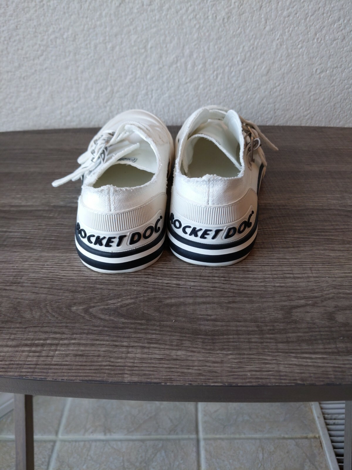 rocket dog canvas sneakers