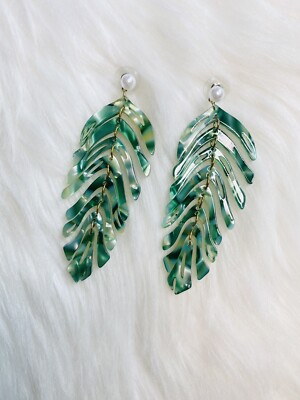 Leaf Earrings Green Tropical Vintage Style Vacation Beach Summer Drop Earrings