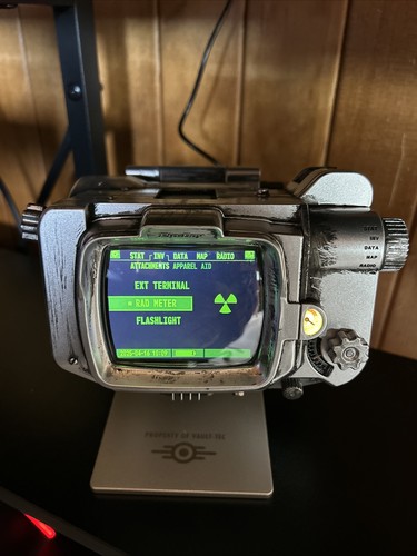Fallout pipboy3000markⅤ Fallout Pip-Boy 3000 Mk V Die-Cast Replica | SportsDirect