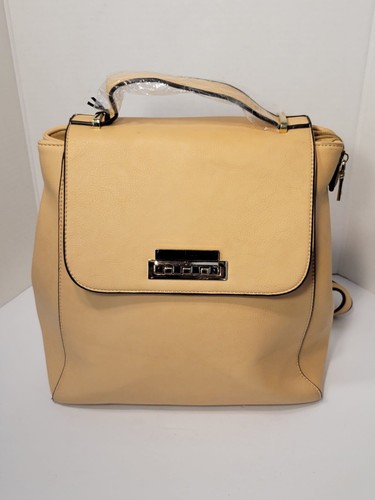 LA TERRE FASHION Vegan Leather Women Flap Backpack with Pockets Tan