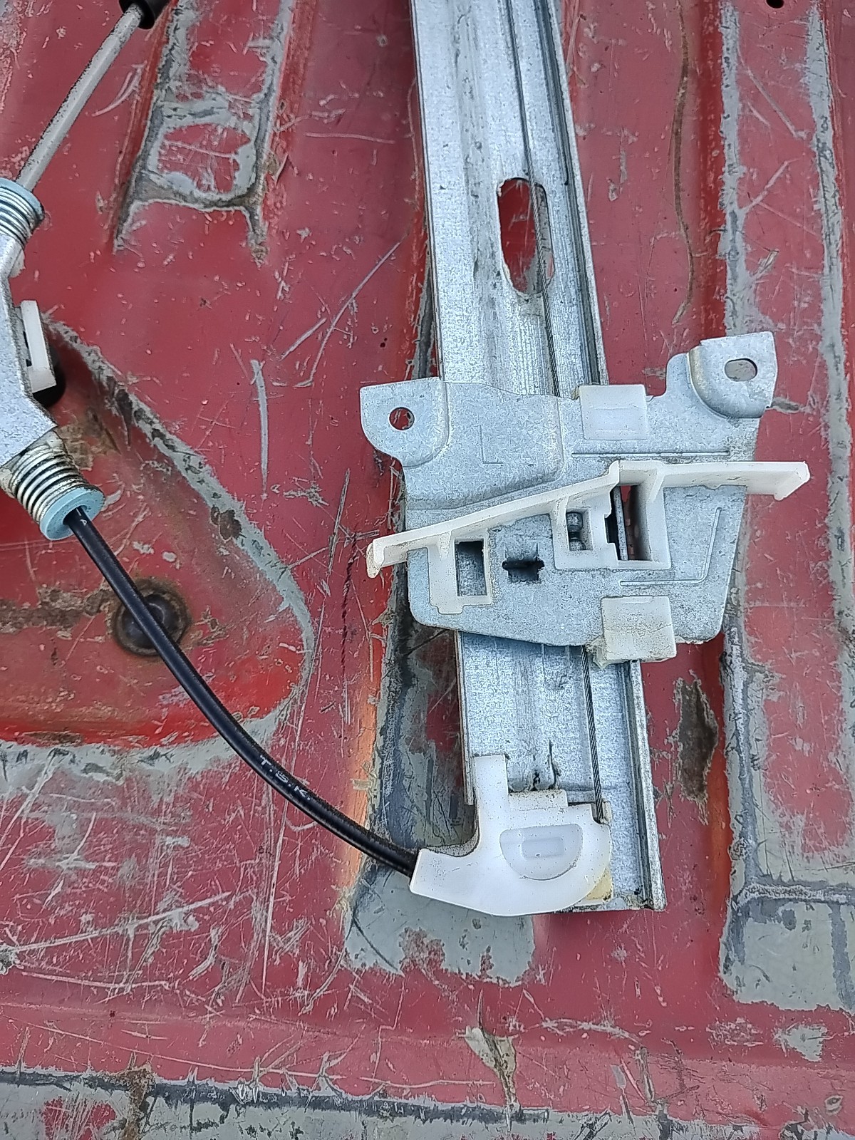 2001-2007 Ford Escape Driver Rear Window Regulator Motor Assembly - Picture 7 of 7